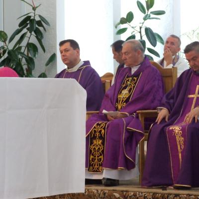 27 mai: Tămăşeni: Funeraliile părintelui Damian Vătămănelu