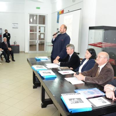 29 mai: Bacău: Sesiunea Naţională de Comunicări ştiinţifice "Arhivele şi Istoria"
