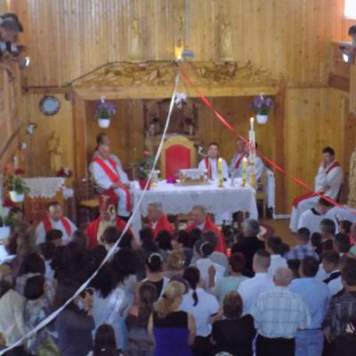 30 mai: Cuchiniş: Administrarea Mirului pentru candidaţii din Parohia Brusturoasa