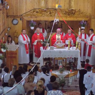30 mai: Cuchiniş: Administrarea Mirului pentru candidaţii din Parohia Brusturoasa
