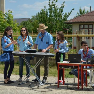 30 mai: Adjudeni: La 15 ani de Scout
