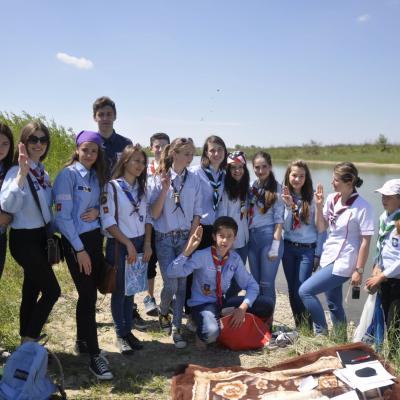 30 mai: Adjudeni: La 15 ani de Scout