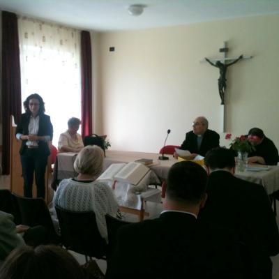 30 mai: Traian: Simpozionul naţional "Şcoala - pedagog al vocaţiei"