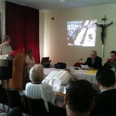 30 mai: Traian: Simpozionul naţional "Şcoala - pedagog al vocaţiei"