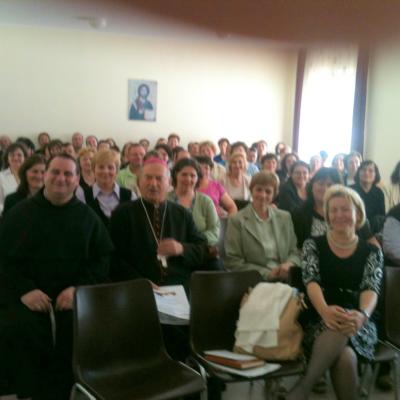 30 mai: Traian: Simpozionul naţional "Şcoala - pedagog al vocaţiei"