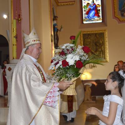 31 mai: Huşi-Corni: Prima Sfântă Împărtăşanie alături de episcopul Aurel Percă