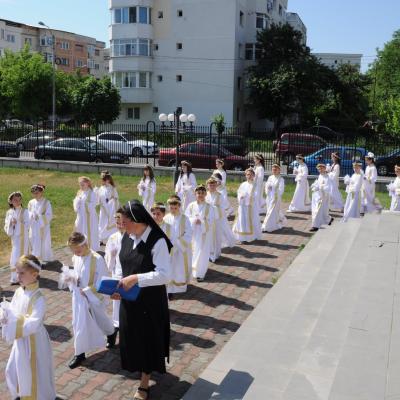 31 mai: Bacău "Fericitul Ieremia": Prima sfântă Împărtăşanie