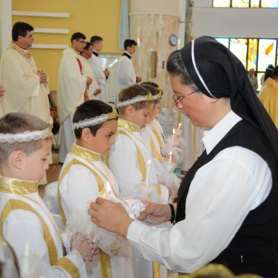 31 mai: Bacău "Fericitul Ieremia": Prima sfântă Împărtăşanie