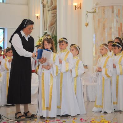31 mai: Bacău "Fericitul Ieremia": Prima sfântă Împărtăşanie
