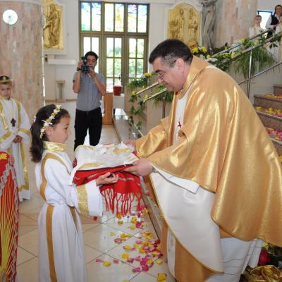 31 mai: Bacău "Fericitul Ieremia": Prima sfântă Împărtăşanie