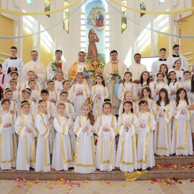 31 mai: Bacău "Fericitul Ieremia": Prima sfântă Împărtăşanie