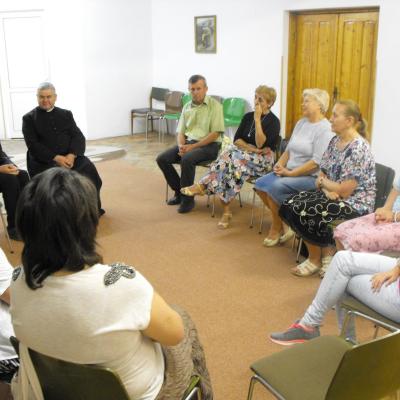 1 iunie: Iaşi: O relicvă a sfântului Vincenţiu de Paul la vincenţienii din comunitatea "Sfânta Tereza a Pruncului Isus"