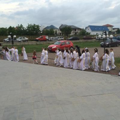 4 iunie: Bacău "Fericitul Ieremia": Procesiunea euharistică de Joia Verde