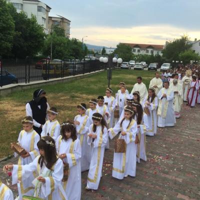 4 iunie: Bacău "Fericitul Ieremia": Procesiunea euharistică de Joia Verde