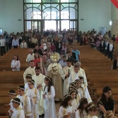 4 iunie: Bacău "Fericitul Ieremia": Procesiunea euharistică de Joia Verde