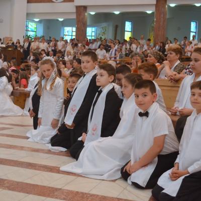 4 iunie: Bacău "Sfântul Nicolae": Procesiunea din Solemnitatea Corpus Domini