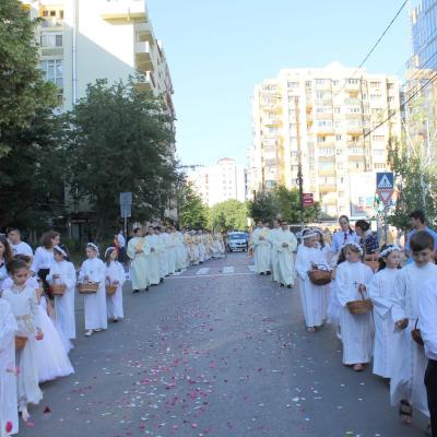7 iunie: Iaşi (catedrală): Trupul şi Sângele Domnului. Foto: Ionuţ-Gabriel Giurgică