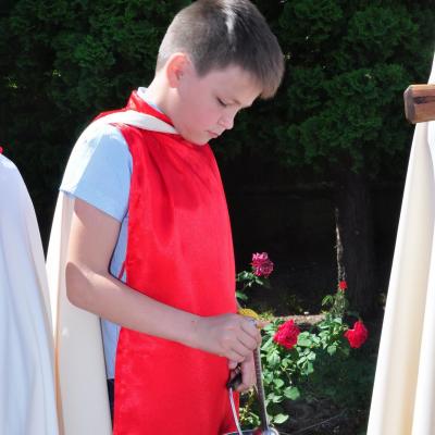 13 iunie: Bacău: Administrarea sfântului Mir în Parohia "Sfânta Cruce"
