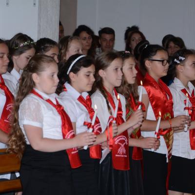 13 iunie: Bacău: Administrarea sfântului Mir în Parohia "Sfânta Cruce"