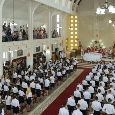 14 iunie: Fărcăşeni: Administrarea Mirului
