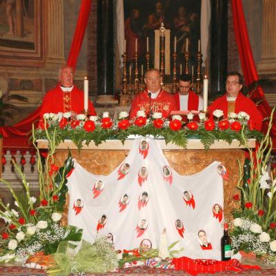 14 iunie: Roma (IT): Conferirea sfântului Mir în biserica "San Vitale"