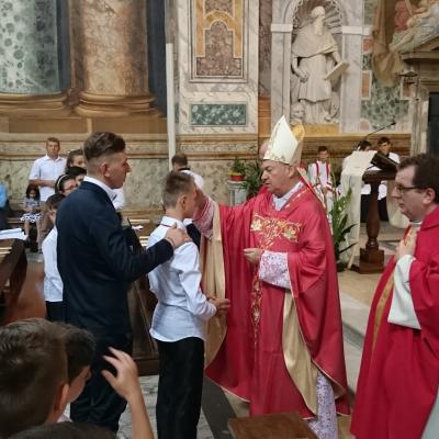 14 iunie: Roma (IT): Conferirea sfântului Mir în biserica "San Vitale"