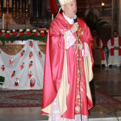 14 iunie: Roma (IT): Conferirea sfântului Mir în biserica "San Vitale"