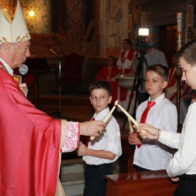 14 iunie: Roma (IT): Conferirea sfântului Mir în biserica "San Vitale"