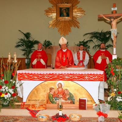 14 iunie: Roma (IT): Conferirea sfântului Mir în biserica "Santa Maria Causa Nostrae Laetitiae" din Casilina-Grotte Celoni