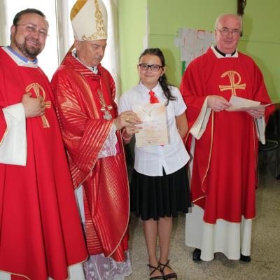 14 iunie: Roma (IT): Conferirea sfântului Mir în biserica "Santa Maria Causa Nostrae Laetitiae" din Casilina-Grotte Celoni