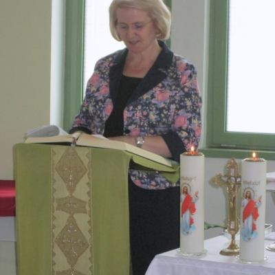 19-21 iunie: Traian: "Cum devenim ucenici ai lui Isus?" Exerciţii spirituale pentru membrii Mişcării "Familiile de Nazaret" din Iaşi