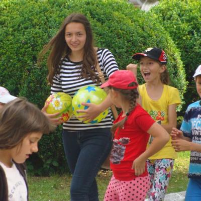 20 iunie: Oituz: Entuziasmul voluntarilor face "minuni"