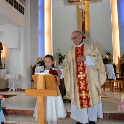 21 iunie: Huşi "Sfântul Anton de Padova": Prima Sfântă Împărtăşanie a copiilor