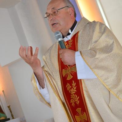 21 iunie: Huşi "Sfântul Anton de Padova": Prima Sfântă Împărtăşanie a copiilor