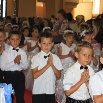 21 iunie: Lespezi: Prima sfântă Împărtăşanie