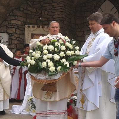 21 iunie: Baraţi: Alături de primul paroh