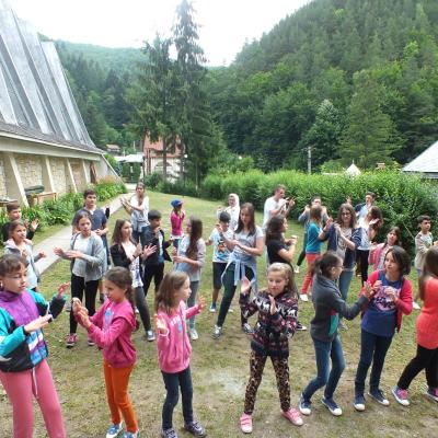 22 iunie - 4 iulie: Iaşi "Sfânta Tereza": Campus pentru copii