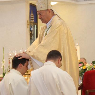 24 iunie: La Iaşi au fost sfinţiţi 14 preoţi. Foto: Ionuţ-Gabriel Giurgică