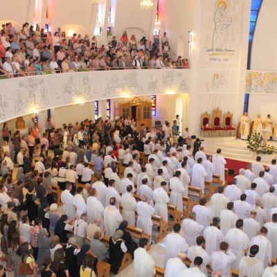 24 iunie: La Iaşi au fost sfinţiţi 14 preoţi. Foto: Ionuţ-Gabriel Giurgică