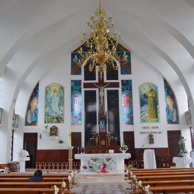 28 iunie: Valea Mică: Prima sfântă împărtăşanie