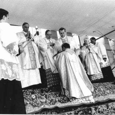 28 iunie: Ep. Petru Gherghel - 75 de ani de viaţă, 50 de ani de preoţie