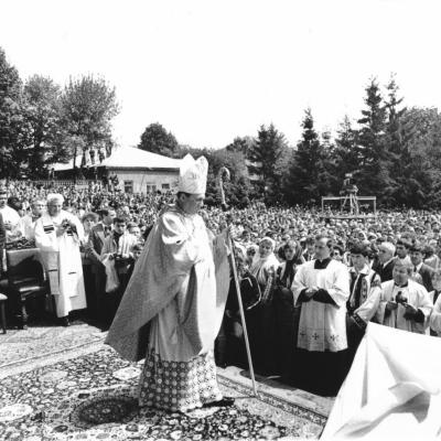 28 iunie: Ep. Petru Gherghel - 75 de ani de viaţă, 50 de ani de preoţie