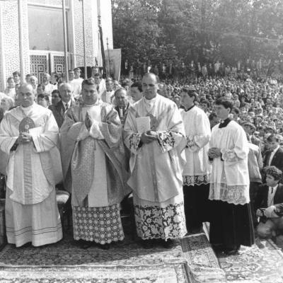 28 iunie: Ep. Petru Gherghel - 75 de ani de viaţă, 50 de ani de preoţie