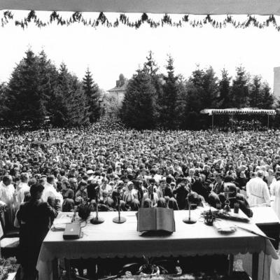 28 iunie: Ep. Petru Gherghel - 75 de ani de viaţă, 50 de ani de preoţie