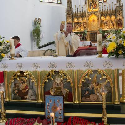 28 iunie: Cacica: Prima Sfântă Împărtăşanie