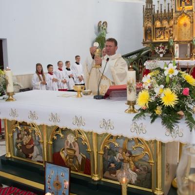 28 iunie: Cacica: Prima Sfântă Împărtăşanie