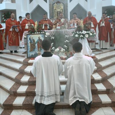 29 iunie: Bacău: Hramul bisericii "Sfinţii Petru şi Paul"