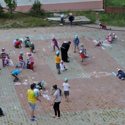 1-7 iulie: Luizi-Călugăra: Campus "Prietenia în culori"