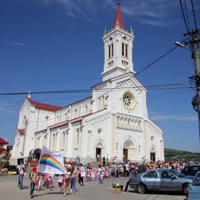 1-7 iulie: Luizi-Călugăra: Campus "Prietenia în culori"