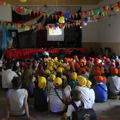 1-7 iulie: Luizi-Călugăra: Campus "Prietenia în culori"